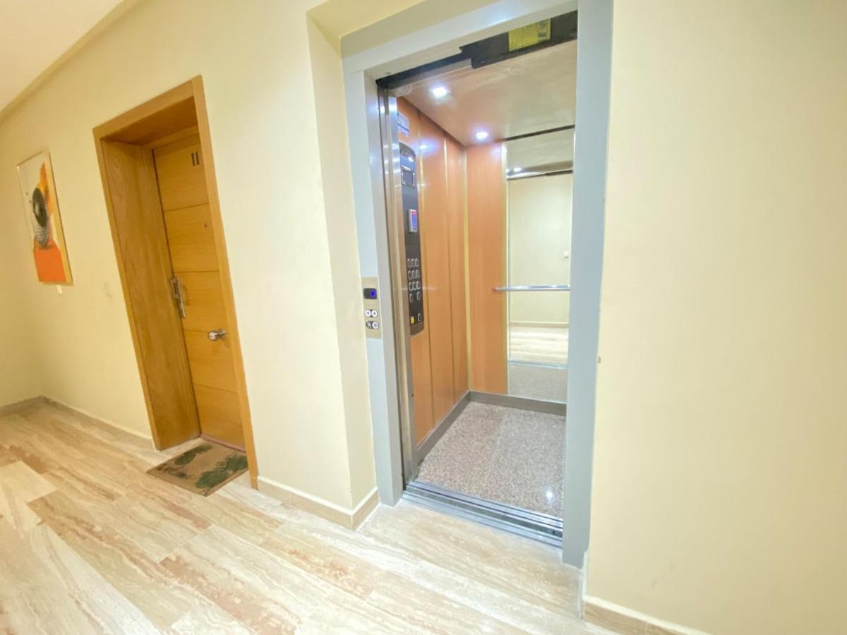 Apartment Family 5 Min To Corniche, 2 Min To Tgv